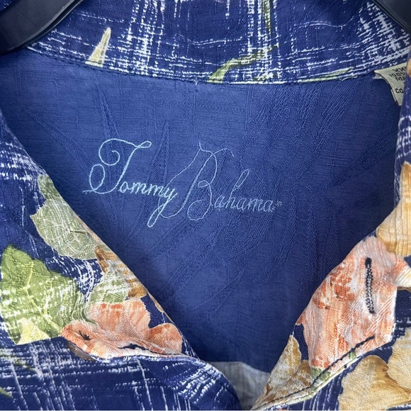 TOMMY BAHAMA 100% Silk Blue Button Down Floral Shirt - XXL - Picture 3 of 3